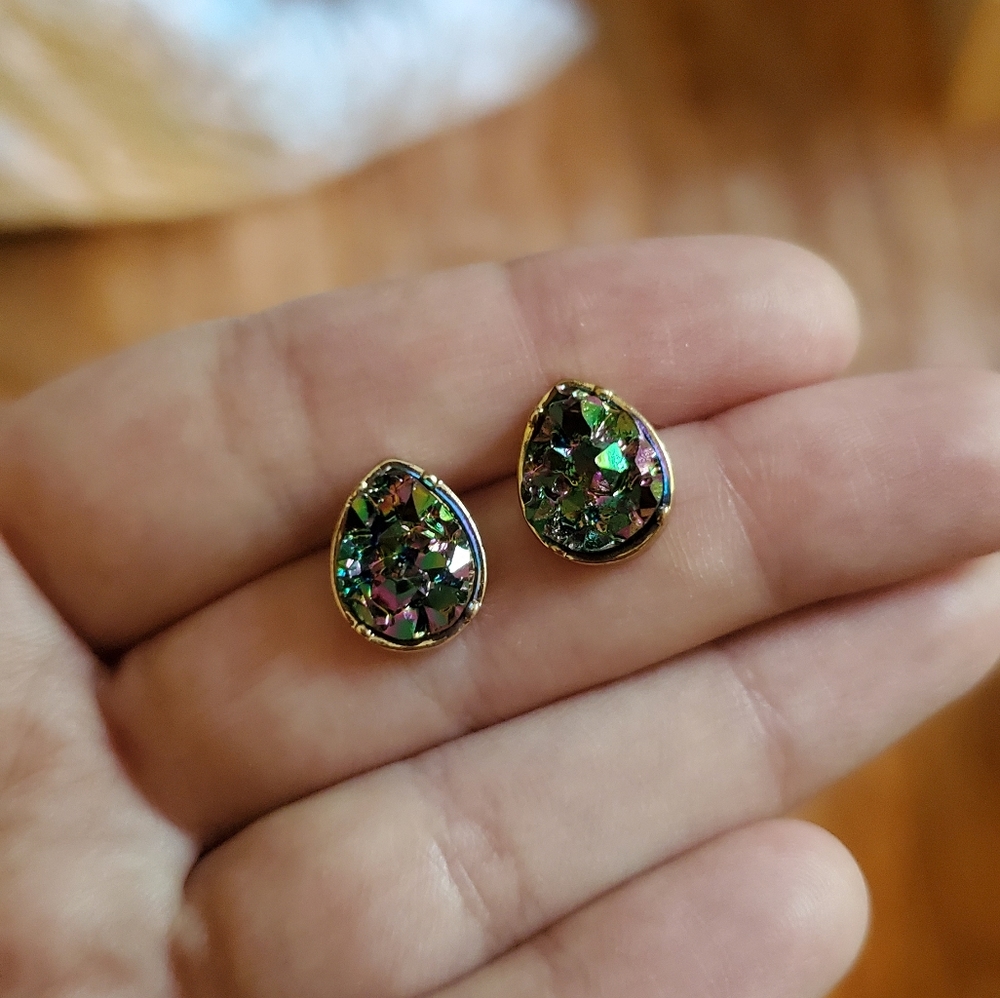 NWOT Multicolored & Gold Teardrop Druzy Studs - Picture 2 of 7